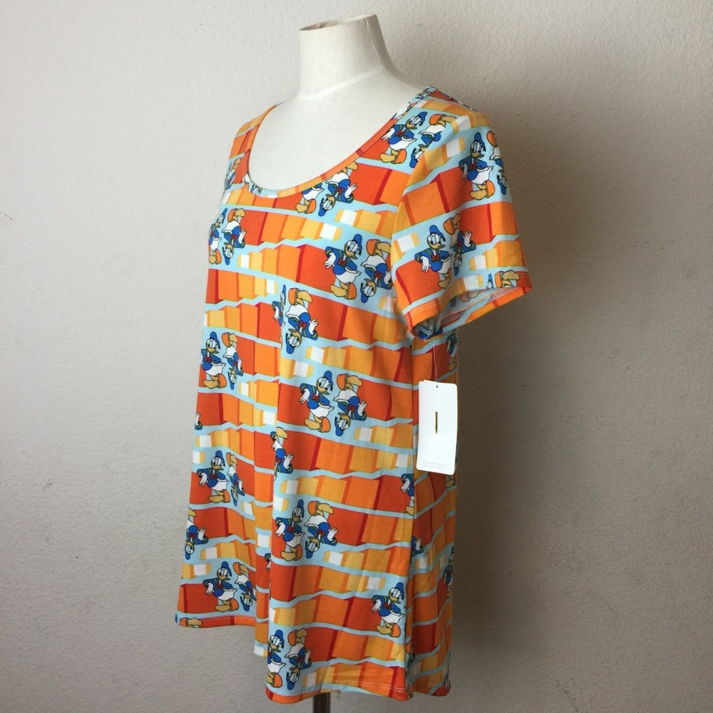 NWT Lularoe X Disney Donald Duck Classic Tee sz L - Picture 4 of 7
